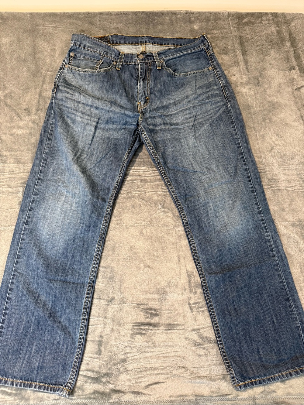 Levi's Men's 559 style Straight Fit Blue Denim Jeans 34x30